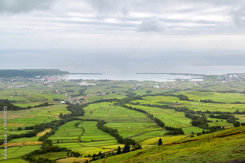 Panorama Ile Terceira aux Açores depuis point de vue Serra do Cume
