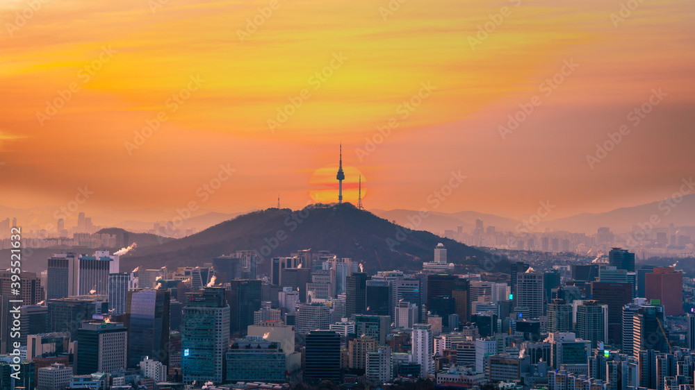 Obraz premium Sunrise of Seoul Downtown cityscape 