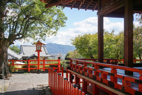 Photos 京都　織田信長を祀る建勳神社の拝殿
