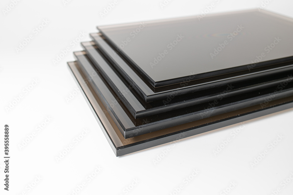Sheets of Factory manufacturing tempered clear float glass panels cut to size Sheets of Factory manufacturing tempered clear float glass panels cut to size