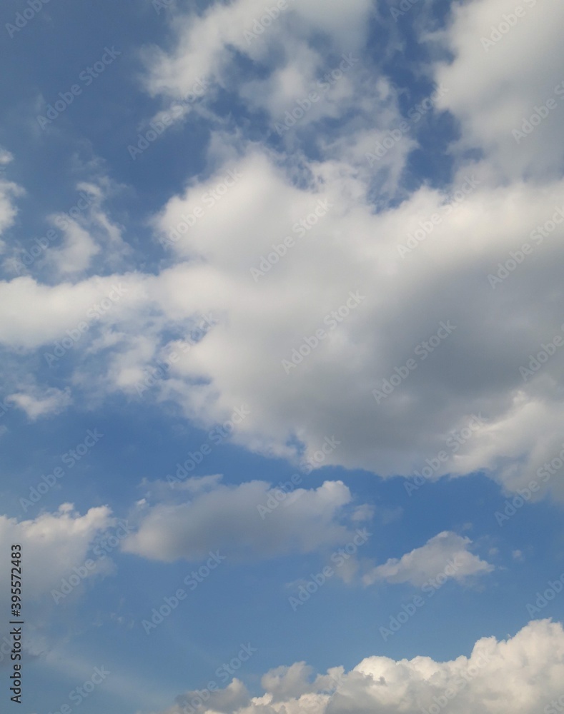 Obraz premium blue sky with clouds