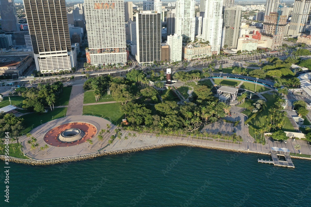 Fototapeta premium Miami, Florida - November 26, 2020 - Aerial view of City of Miami and Bayfront Park on sunny autumn morning.