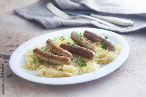Nuremberg sausages with sauerkraut