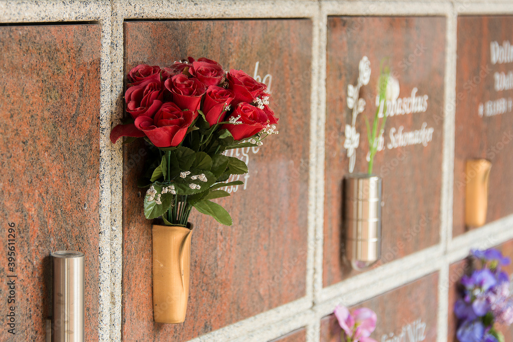 Urnenwand, Friedhof, Gräber Stock Photo | Adobe Stock