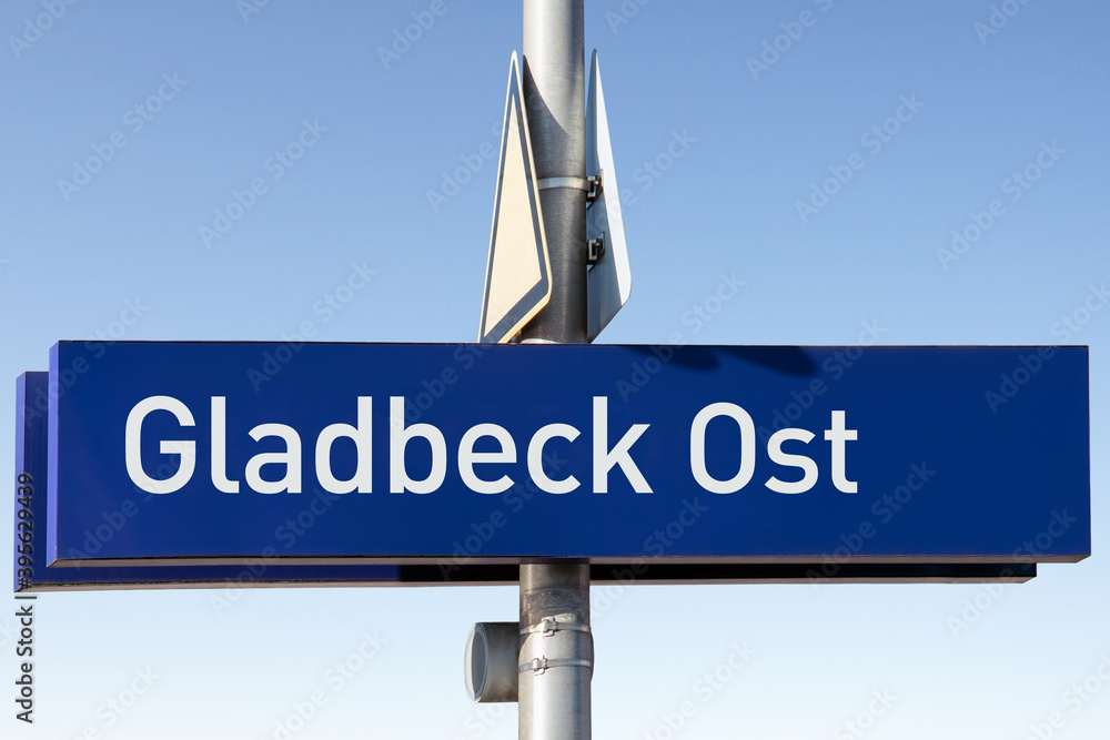 Tafel, Bahnhof, Gladbeck Ost, (Symbolbild) Stock Photo | Adobe Stock