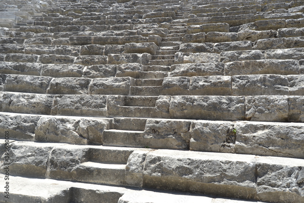 Amphitheater in Side Türkei mit Treppen und Stufen Sitzbereich für Zuschauer Amphitheater in Side Türkei mit Treppen und Stufen Sitzbereich für Zuschauer