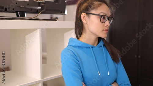 Young baffled woman thinks about it - videoclip