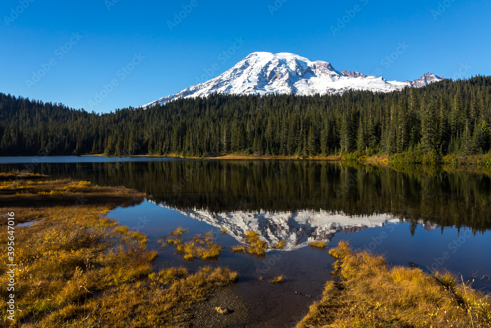 Reflection lake and Mt.Rainier in fall season. Mt.Rainier National park, Washington
