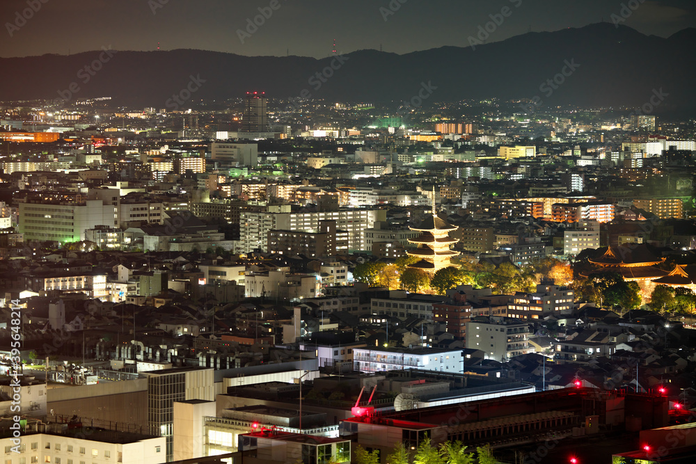 Fototapeta premium Kyoto,Japan-November 23, 2020: Night view of Toji Temple, Kyoto 