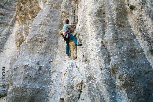 Rock climber on a rock in the Crimea. © Evgeniya brjane
