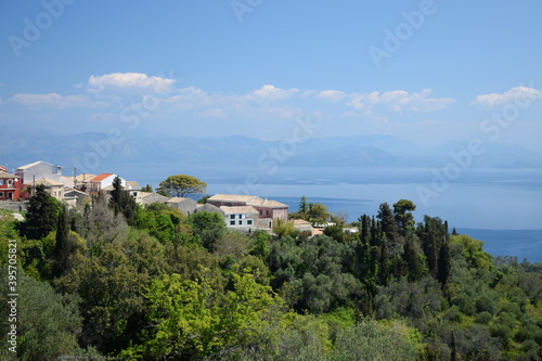 Chlomos, ein Bergdorf auf Korfu