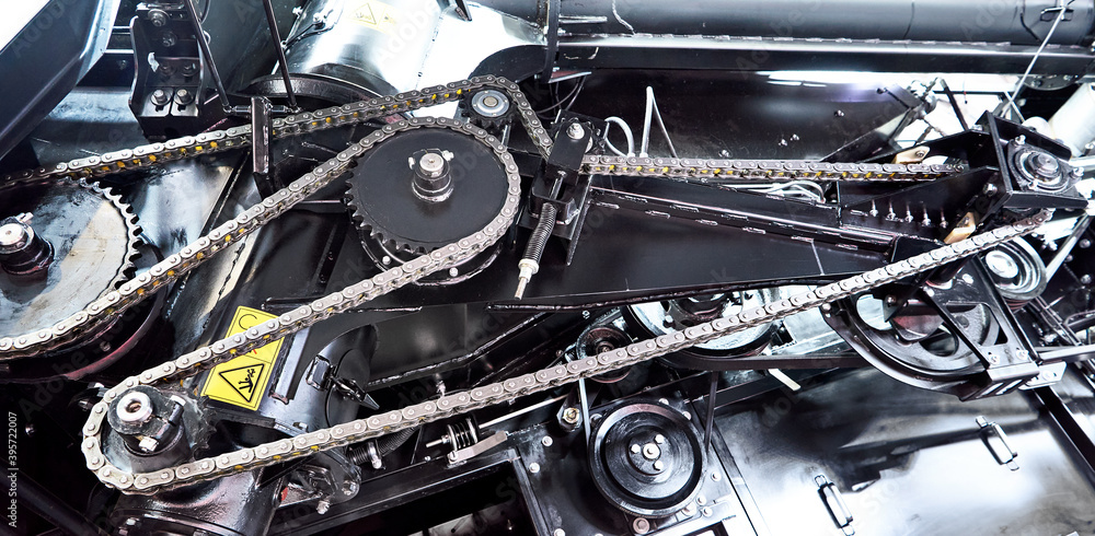 Fototapeta premium Chain drive in mechanism