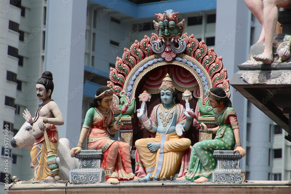 Hindu figures at Sri Mariamman Temple, Singapore