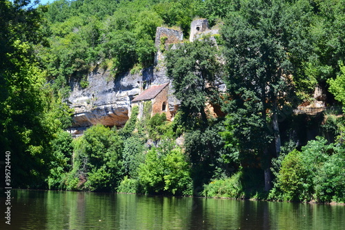 Village troglodyte de La Madeleine en Périgord