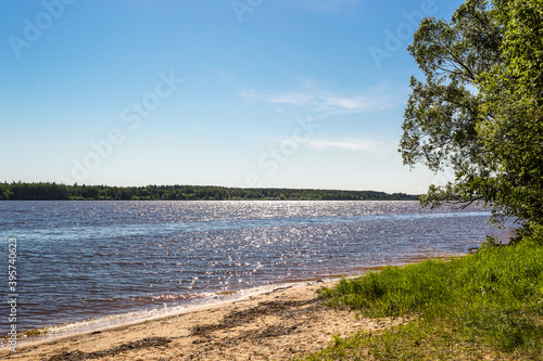 Fototapeta Naklejka Na Ścianę i Meble -  the beach on the Volga River in hot summer
