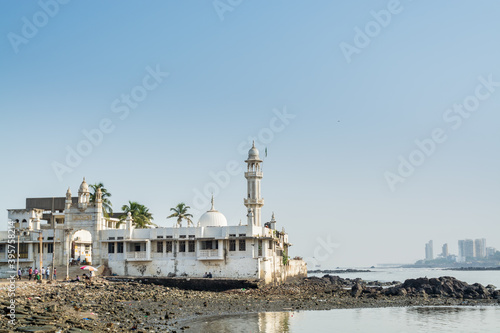  Haji Ali Mosque in Mumbai, built in 1431 and is one of the famous mosques in India