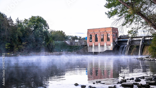 Obraz na płótnie The Cascade Dam in Ada, Michigan is a beautiful place to visit and a good stop for photogrpahs