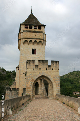 valentré bridge in cahors (france)