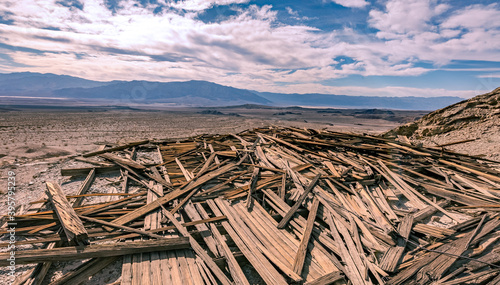 Tablou pe pânză Keane Wonder Gold Mine - Death Valley