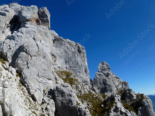 Mountain crossing Hackenkopfe mountains, Tyrol, Austria