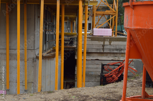 construction stopped. There are no workers. coronavirus