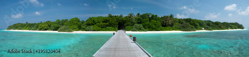 Fototapeta Naklejka Na Ścianę i Meble -  Jetty to the paradise, Maldives