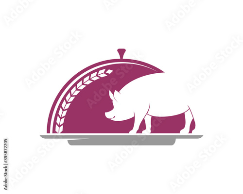 Pig in the food plate serve shape