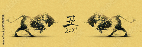 向かい合う闘牛のシルエット 2021年丑年のバナー 丑年 金色の背景
