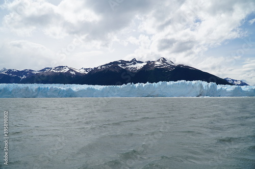 ペリトモレノ氷河　南米/世界遺産 © mimsas