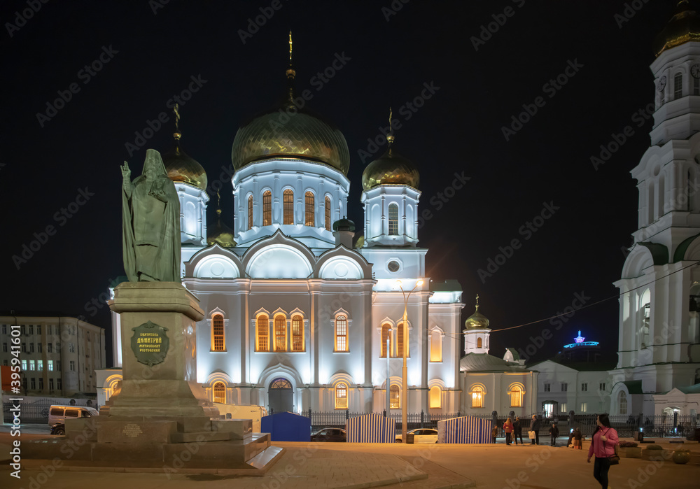 Fototapeta premium Rostov Cathedral of the Nativity of the Blessed Virgin. Citizens walk near the cathedral