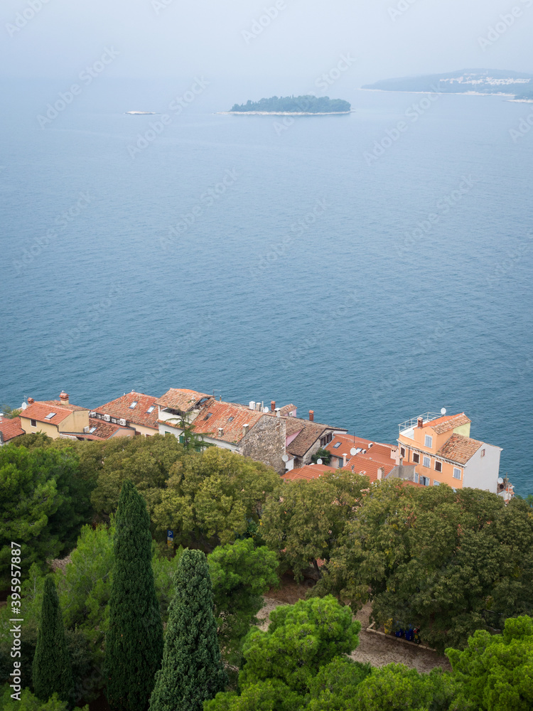 Obraz premium Rovinj view from the bell tower to the port
