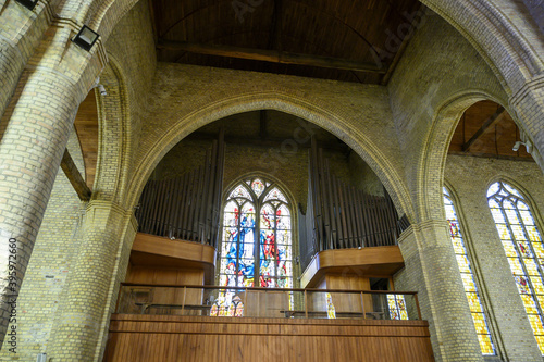 L orgue de l   glise catholique saint Martin    Bergues.