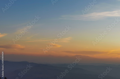 Tramonto sulle colline e sui Monti dell Appennino © GjGj