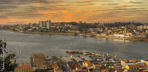 Panoramic view over Porto at daybreak. (ID: 395987096)