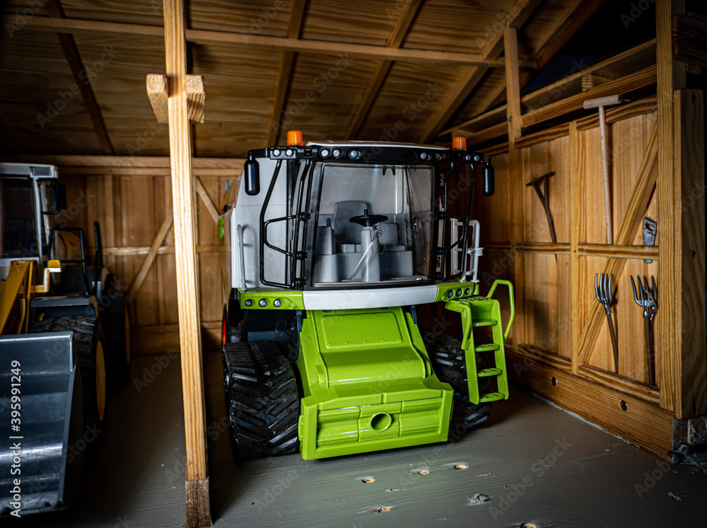 Naklejka premium forklift in warehouse