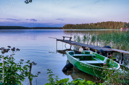 Fototapeta Naklejka Na Ścianę i Meble -  boat on the lake