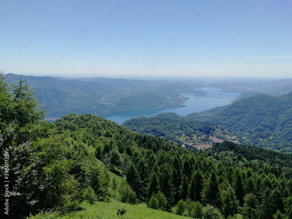 Naklejka premium Mountains and lakes around North Italy