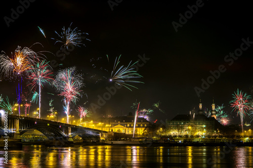 New Year's Celebration Fireworks Over the Bridge, Silvester in Wiesbaden und Mainz