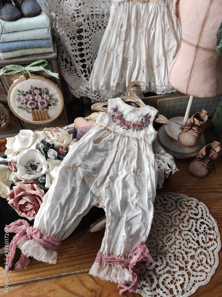 Small clothes for vintage dolls