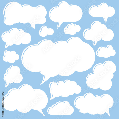 Speech bubbles of white clouds. Speech bubble icons collection.雲型のふきだしイラスト、雲アイコンイラスト