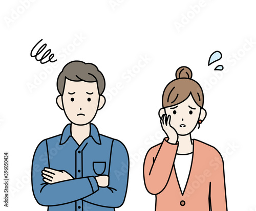 困る　悩む　若い夫婦　バストアップ