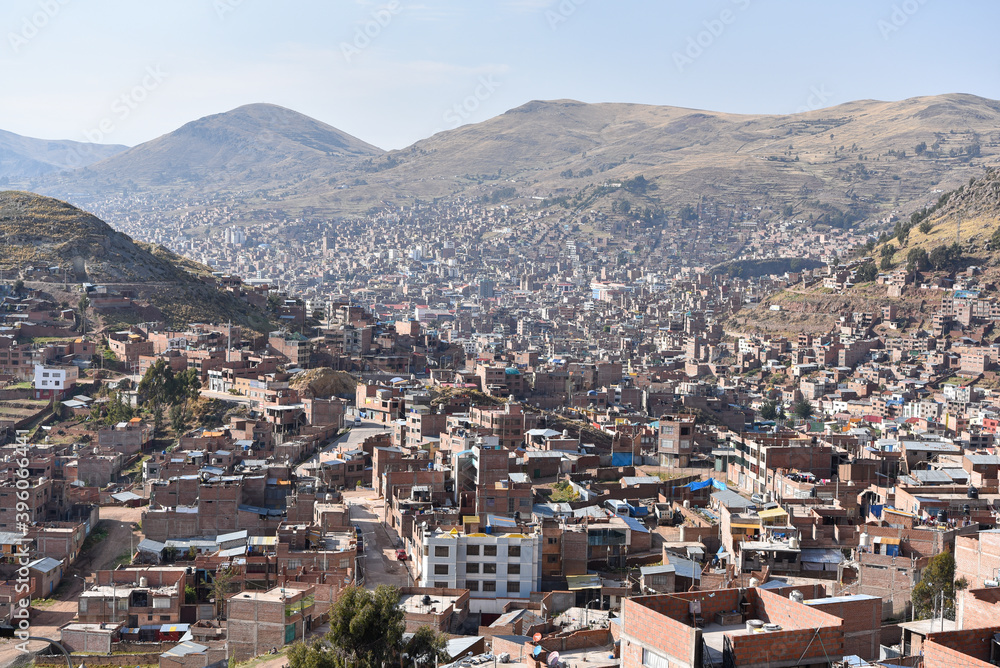 colline urbanisée de Puno