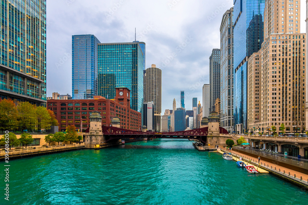 Obraz premium Chicago City riverside view in USA