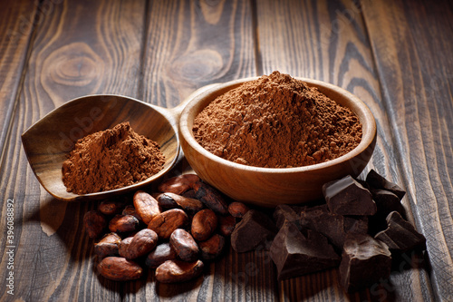 cacao powder in wooden bowl
