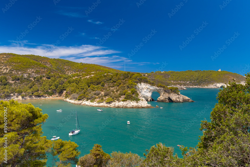 Arco di San Felice near Vieste, National park Gargano, Apulia, Italy