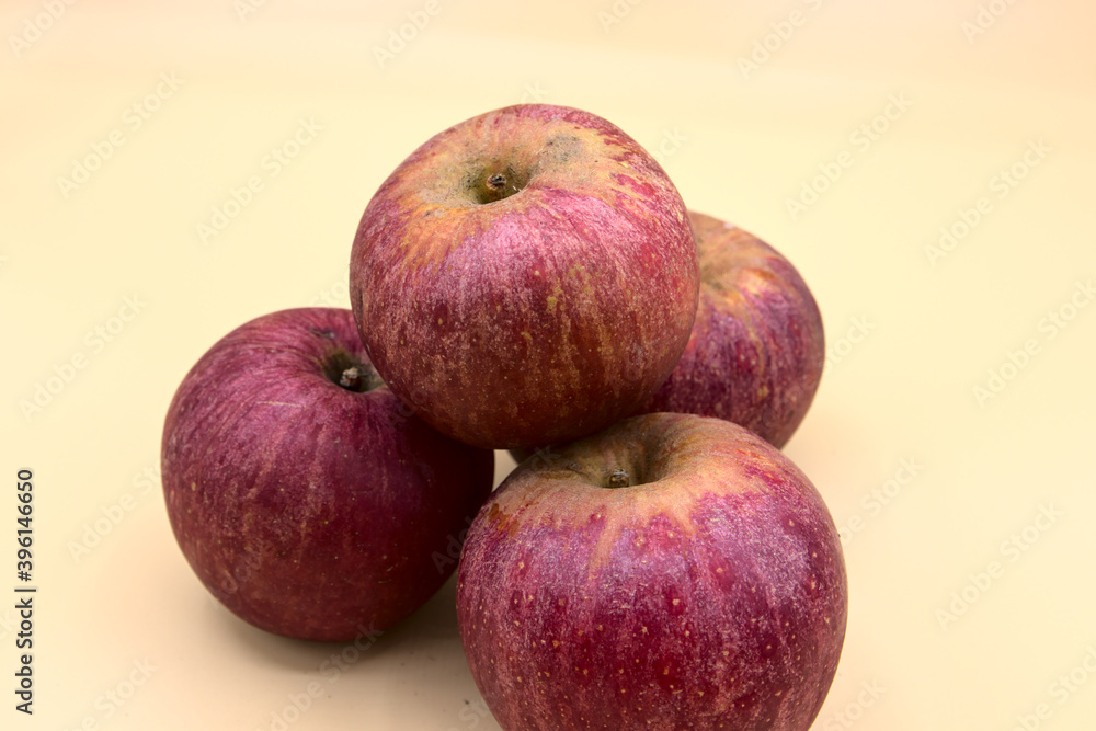 A pyramid of Annurche apples, the typical apples of Campania. A pyramid of Annurche apples, the typical apples of Campania.
