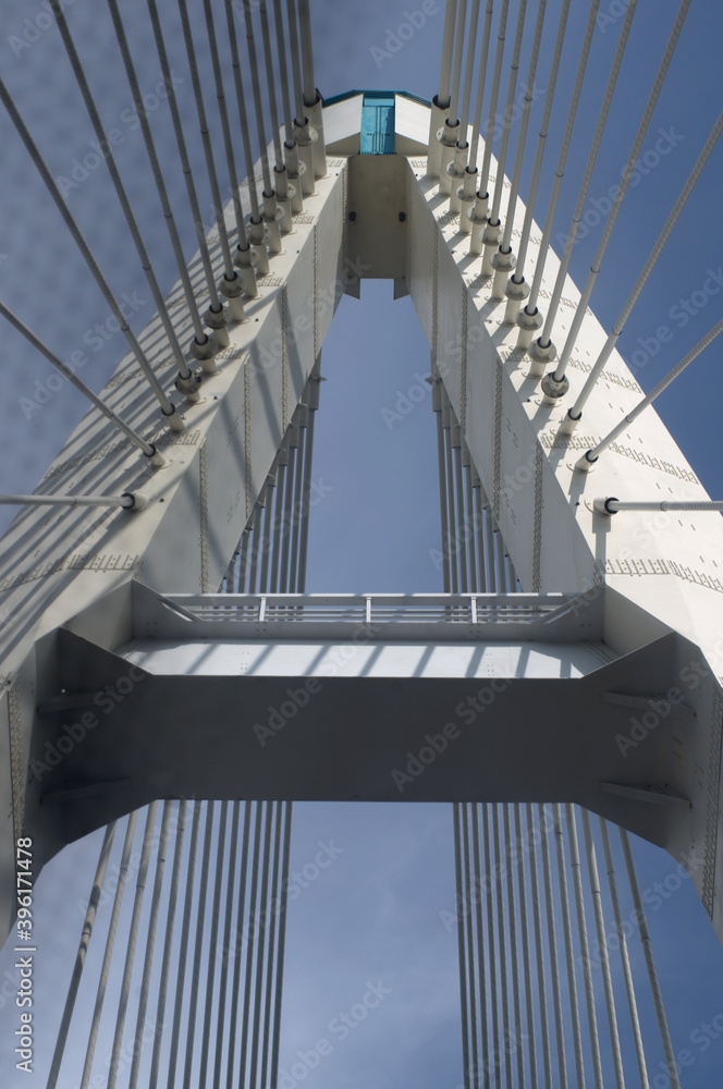 Obraz premium Cable-stayed bridge against the blue sky