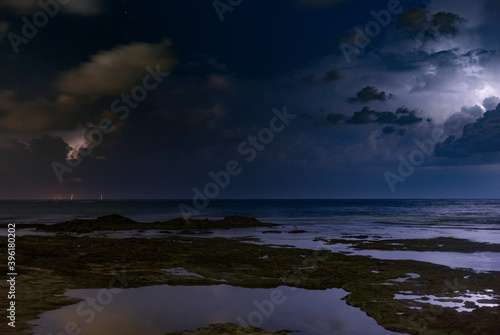 Lightning storm om Mediterranean Sea