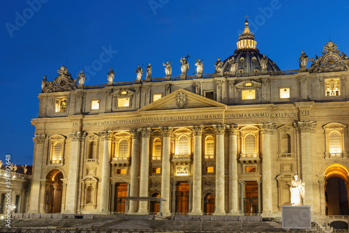 Night view of empty St. Peter’s  Square with St. Peter’s Basilica. Vatican City,  © frank11