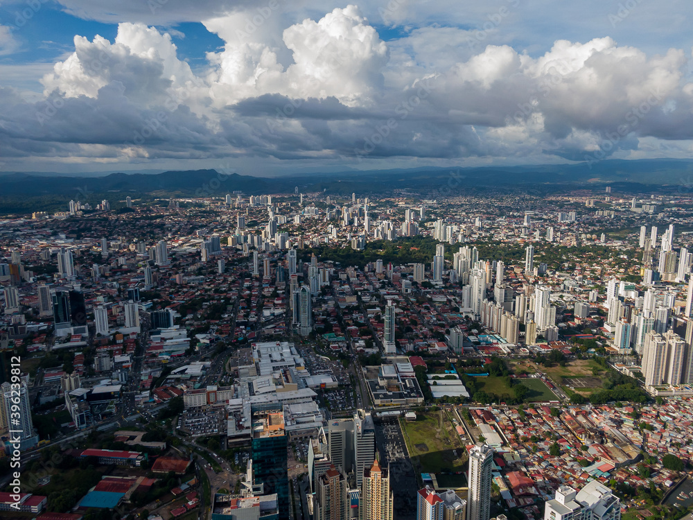 Fototapeta premium Beautiful aerial view of the Panama City Buildings Parks and marina 